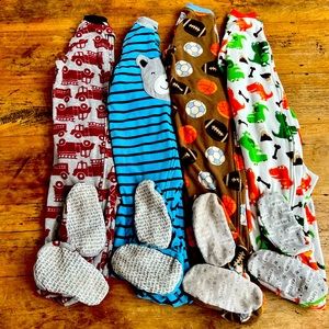 Carters 4T blanket sleepers- (4)